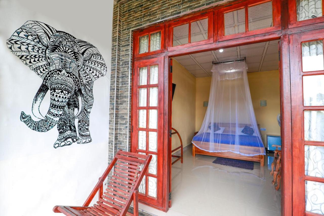 Bed and Breakfast Zircon Элла Экстерьер фото