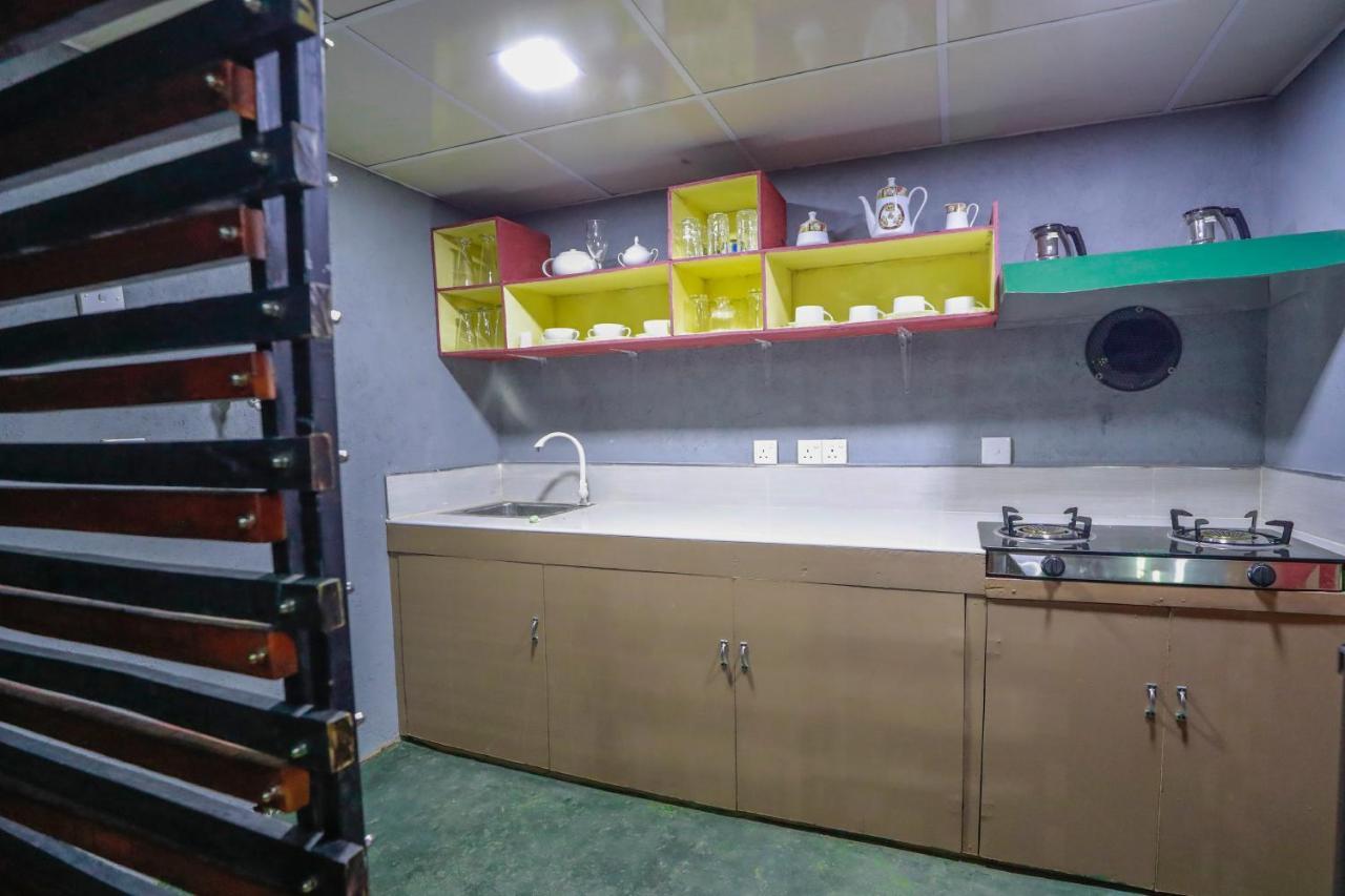 Bed and Breakfast Zircon Элла Экстерьер фото