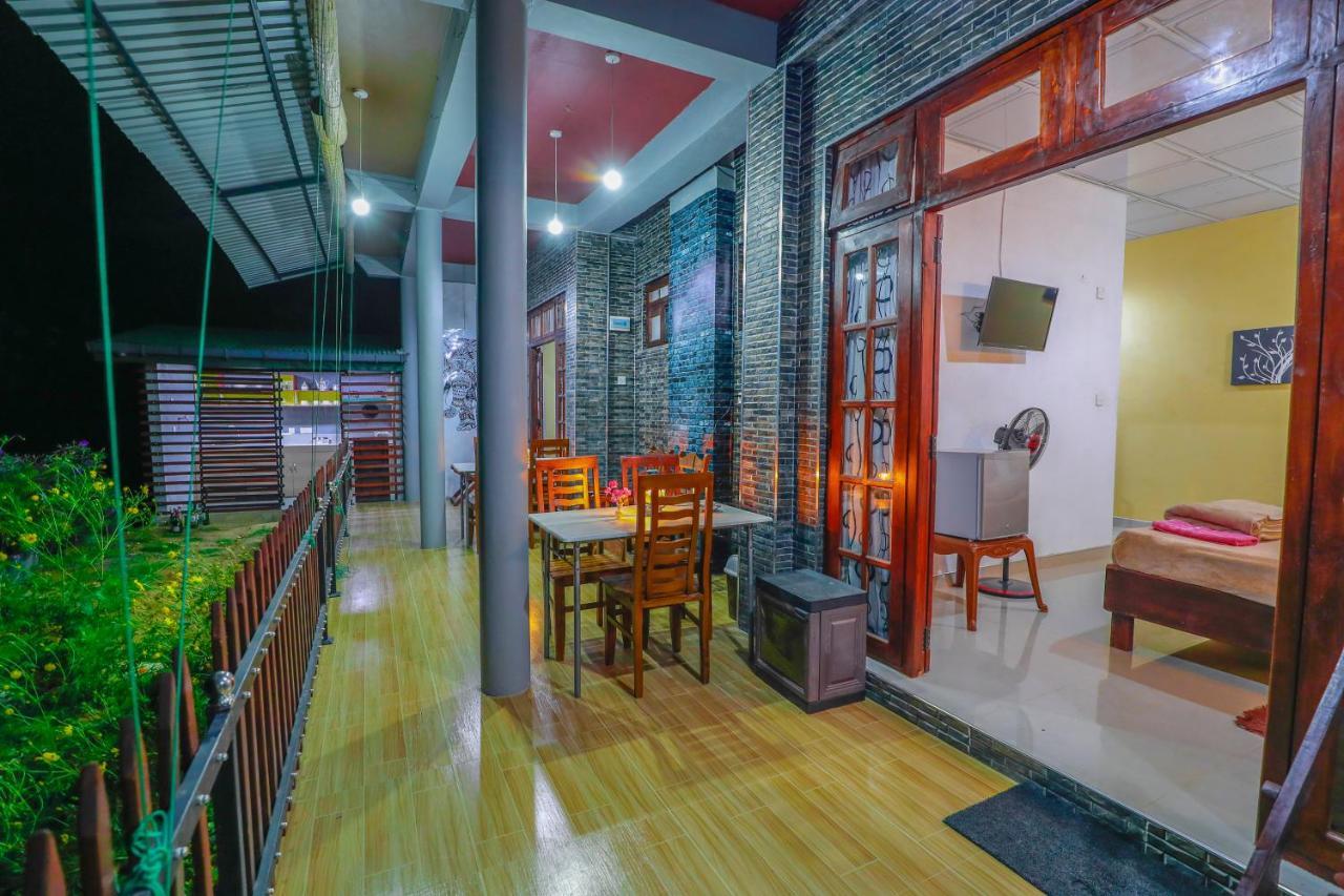 Bed and Breakfast Zircon Элла Экстерьер фото