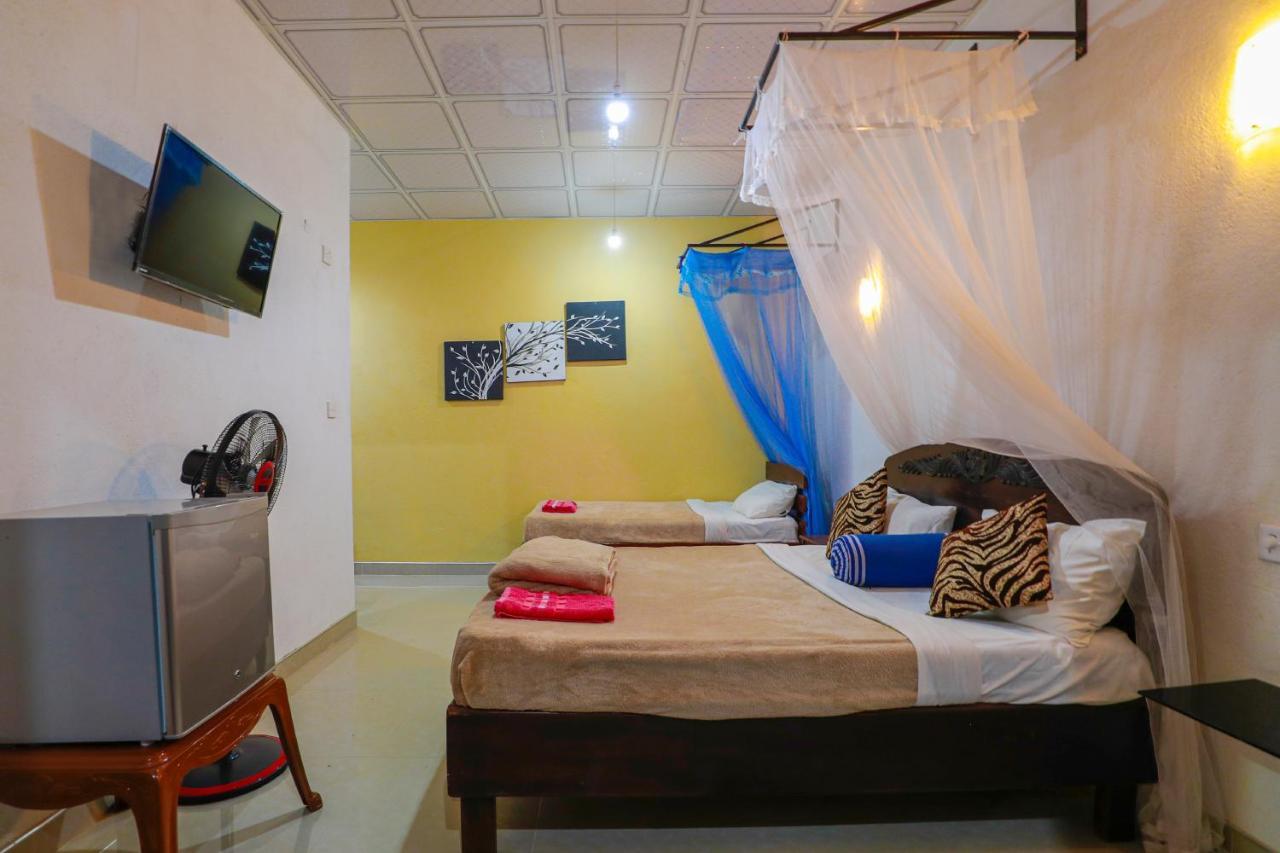 Bed and Breakfast Zircon Элла Экстерьер фото